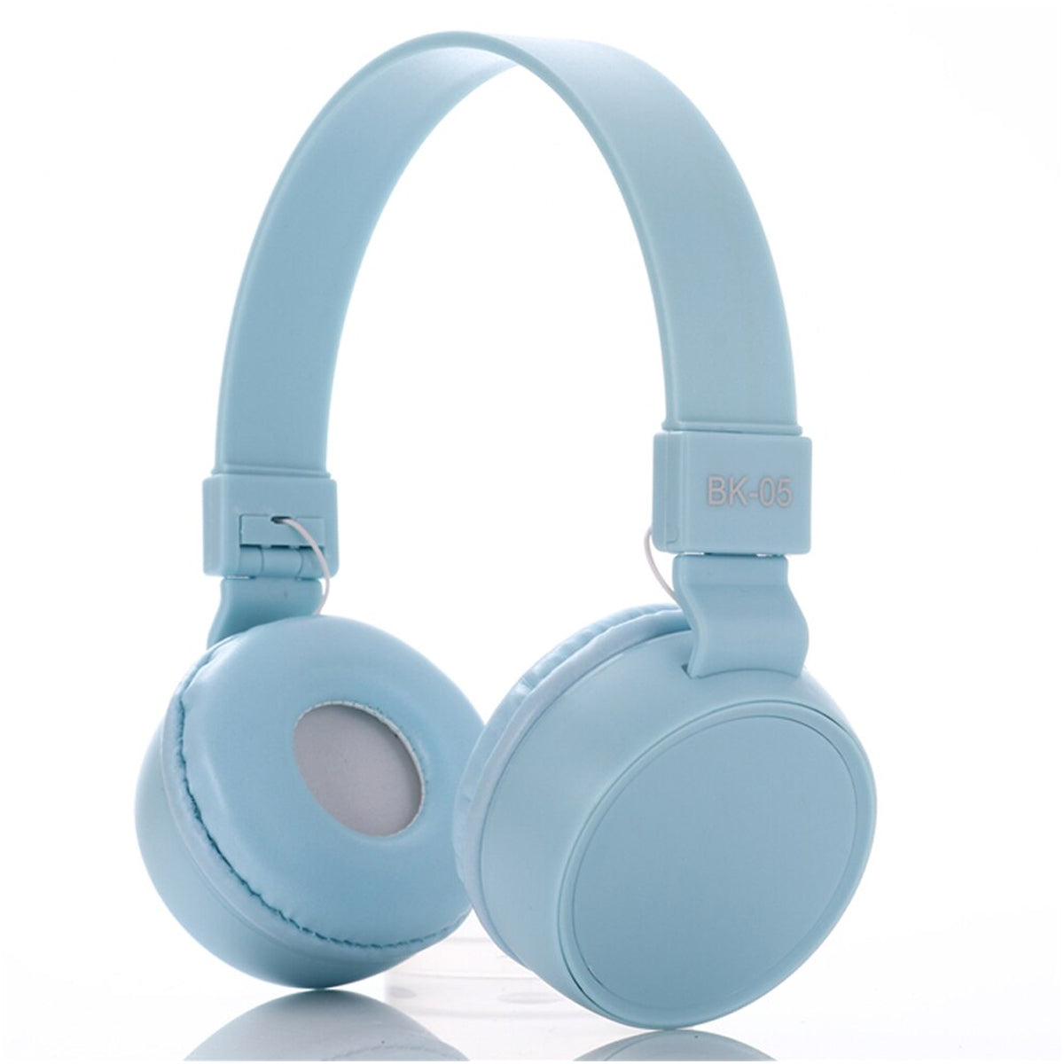 Diademas BK-05 Alámbricas Retro | Sonido Potente y Diseño Clásico