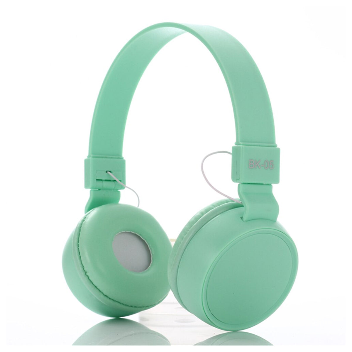 Diademas BK-05 Alámbricas Retro | Sonido Potente y Diseño Clásico