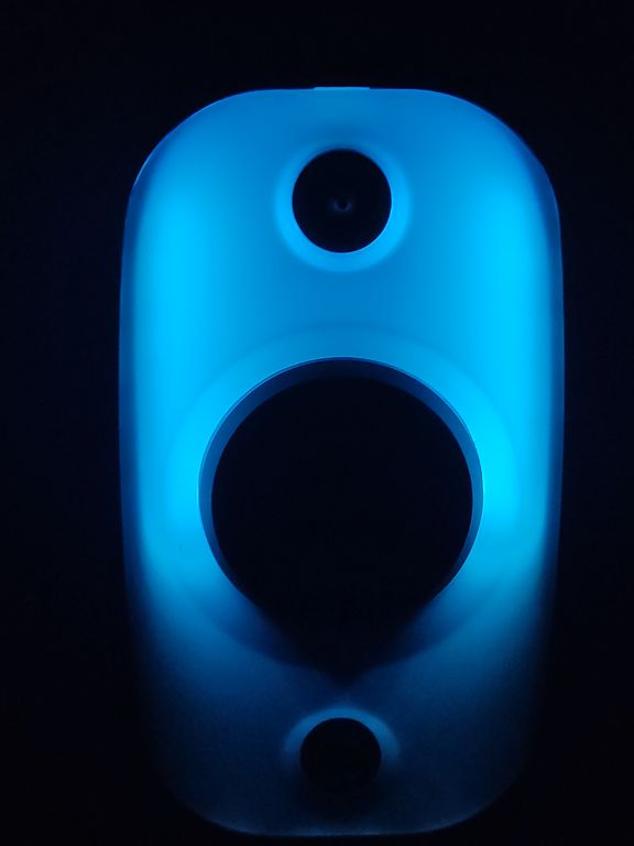 MS-2603BT – Parlante Compacto con 10W de Potencia y Luces LED Decorativas
