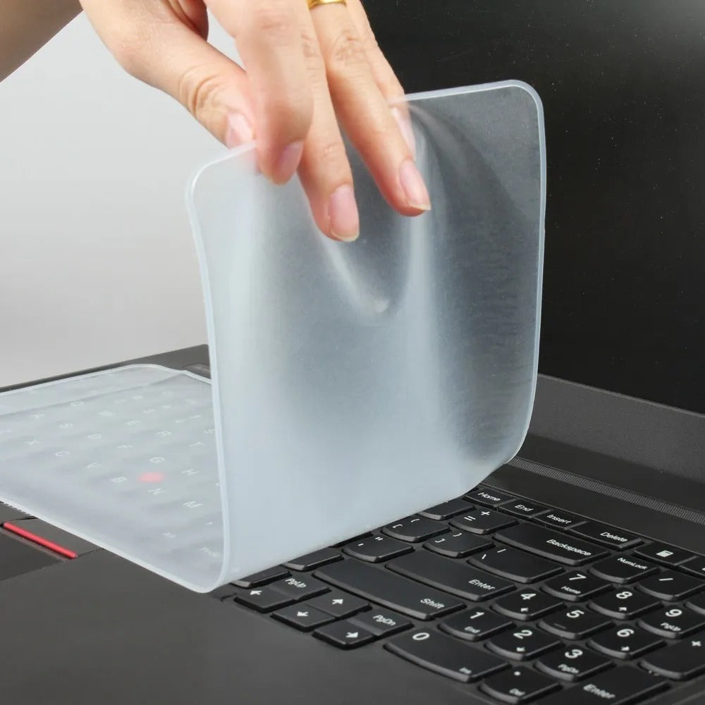 Protector de Teclado para Portátil 14”–15” | Silicona Transparente, Flexible y Resistente
